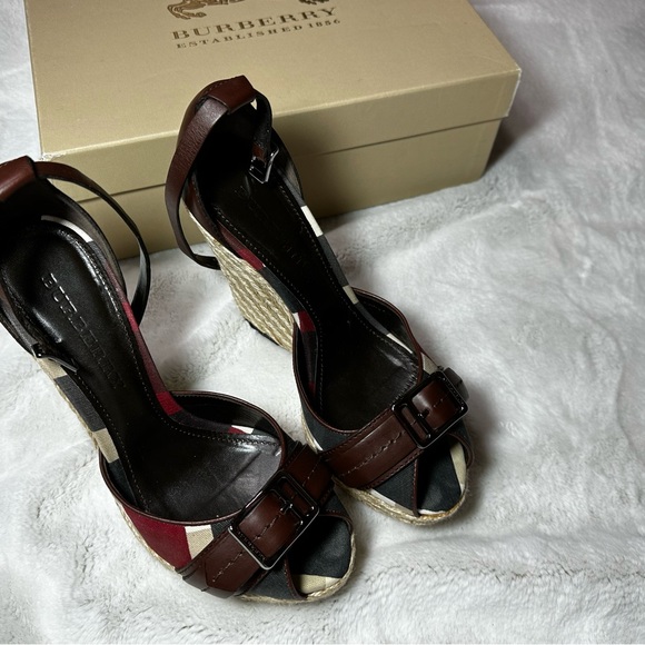 Authentic Burberry Wedged Heels - Picture 7 of 16